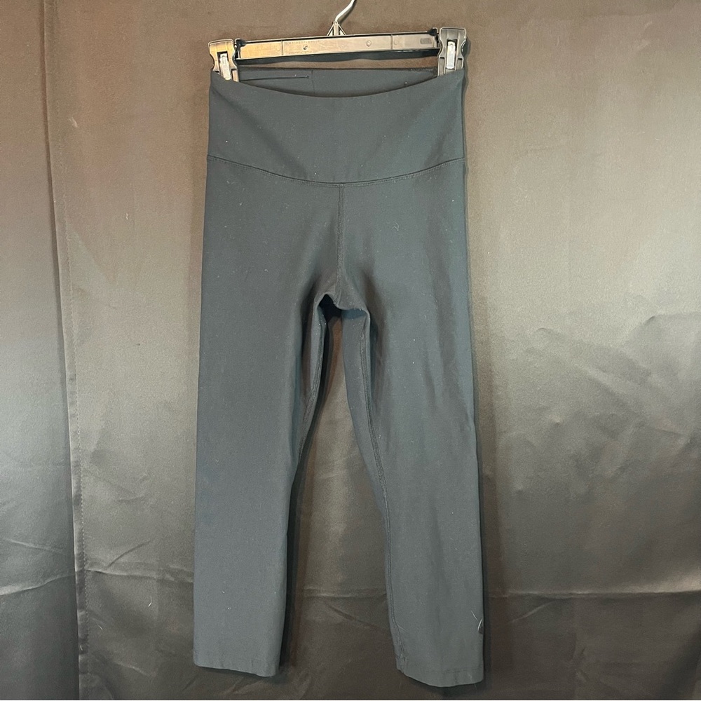 Nike dry fit women’s leggings. Size Small EUC